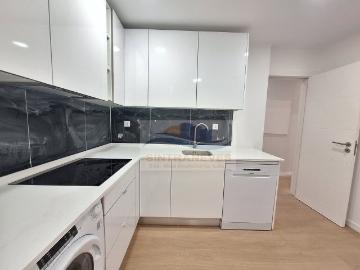 Apartamento T2, Mina de Água, Amadora | BPI Expresso Imobiliário