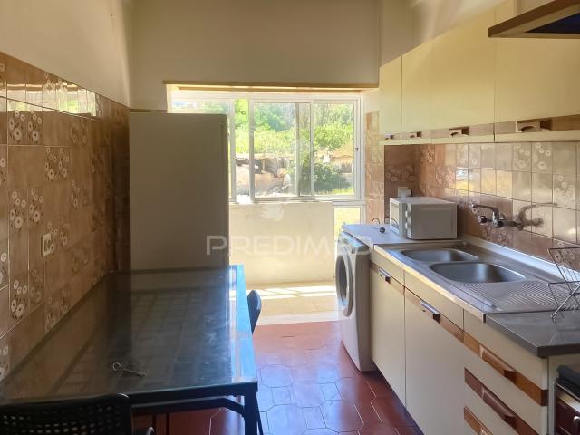 Apartamento T2 | Monte Abraão | Zona Central