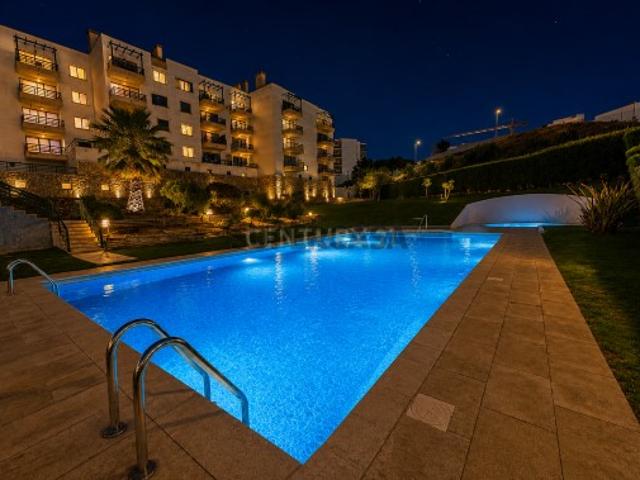 Apartamento T2 Mobilado com Piscina e Vista Mar | Ericeira