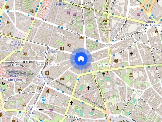 Apartamento T2 mobilado e equipado com terraço no centro
