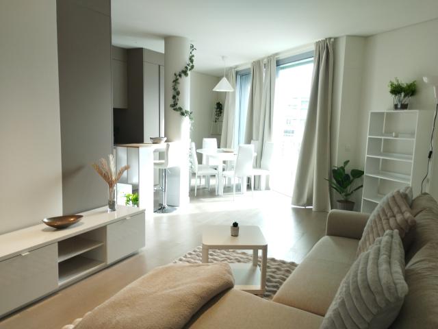 Apartamento T2 mobilado na Urbanização Jardins de Braço de Prata