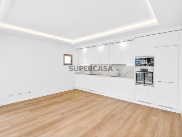 Apartamento T2 Moderno no centro de Alvor