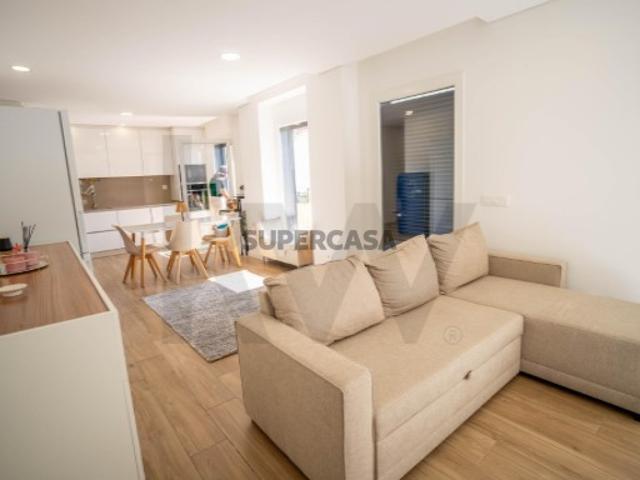 Apartamento T2 Moderno no Centro do Fundão com Vista para a Serra da Estrela