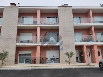 Apartamento T2 Moderno no Troviscal Conforto e Localização Privilegiada