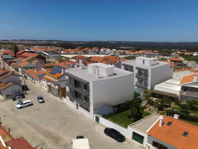 Apartamento T2 Moderno com Terraço, Varanda e Garagem Alfeizerão A 5 min. de São Martinho do Porto