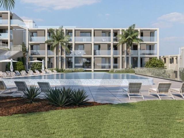 Apartamento T2 Moderno com Varanda Ampla nas Virtudes – Func. 74m² São Martinho