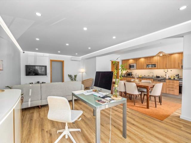 Apartamento T2 moderno com piscina e garagem a 500m da praia 134m² Ferragudo