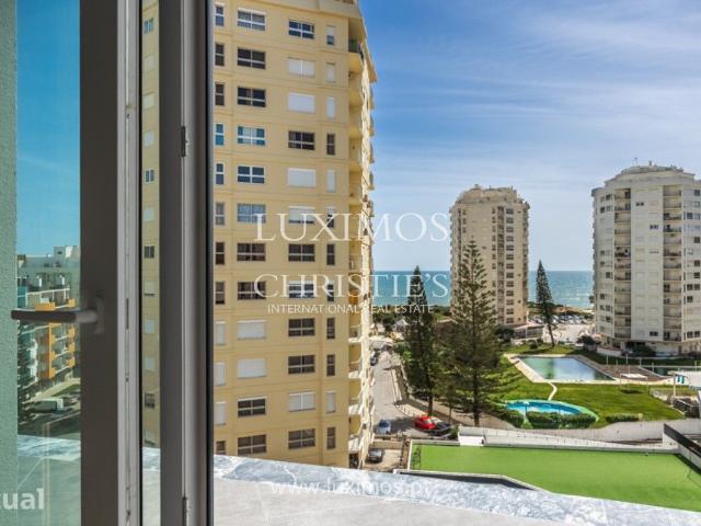 Apartamento T2 moderno para venda em Armação de Pera, Algarve