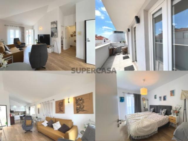 Apartamento T2 muito recente, totalmente equipado, com terraço, no centro de Sesimbra, a poucos minutos da praia, construção e acabamentos de ótima qualidade, ainda com garantia do construtor
