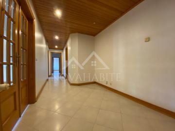 Apartamento à venda em Venda do Pinheiro e Santo Estêvão das Galés - Varanda