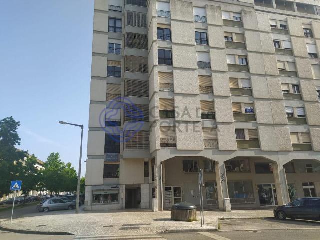 Apartamento T2 na alameda Um de Março em Tomar 88m² São Pedro De Tomar