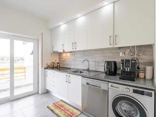 APARTAMENTO T2 NA AMORA SEIXAL