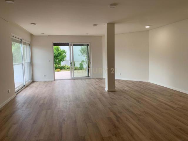 Apartamento T2 na Ameixoeira Lisboa Nova Construção