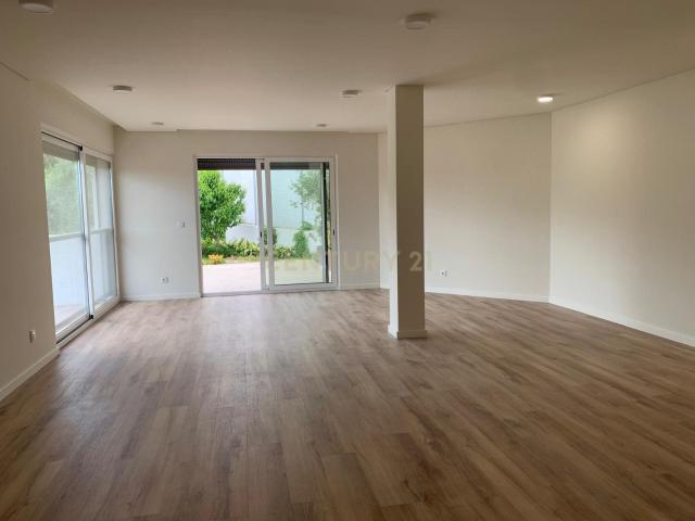 Apartamento T2 na Ameixoeira Lisboa Nova Construção 150m² Santa Maria dos Olivais
