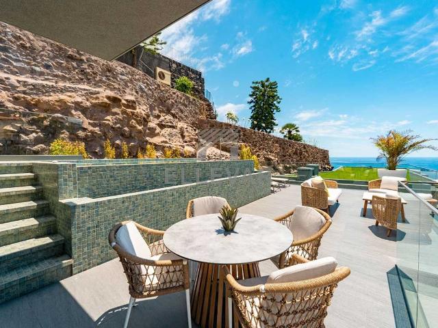 APARTAMENTO T2 NA CALHETA