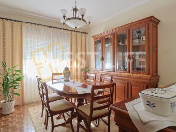 ARRENDADO Apartamento T2 na estrada da Falagueira para investimento EXCLUSIVO WEST LIFE Amadora