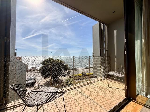 Apartamento T2 na Foz, Vista Mar Edifício Gilreu Design Contemporâneo e Luz no Coração da Foz
