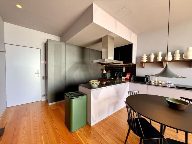 Apartamento T2 na Foz, Vista Mar Edifício Gilreu Design Contemporâneo e Luz no Coração da Foz