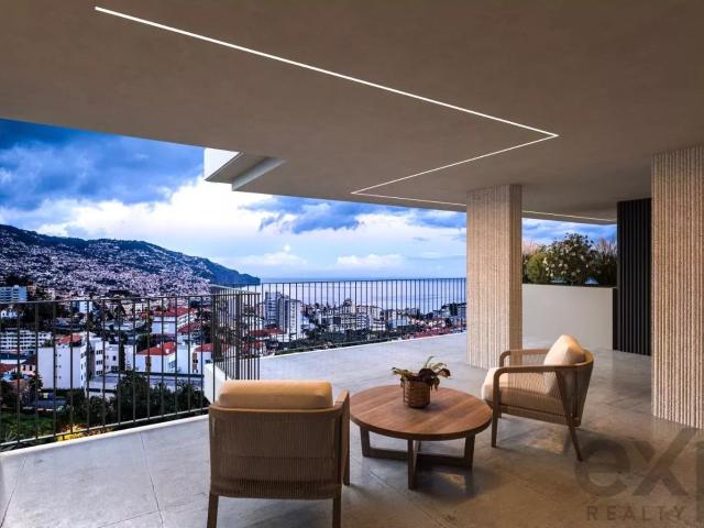 Apartamento T2 na Ilha da Madeira com Vista Mar e Baía do Funchal