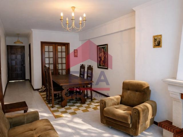 Apartamento T2 na marginal da Nazaré