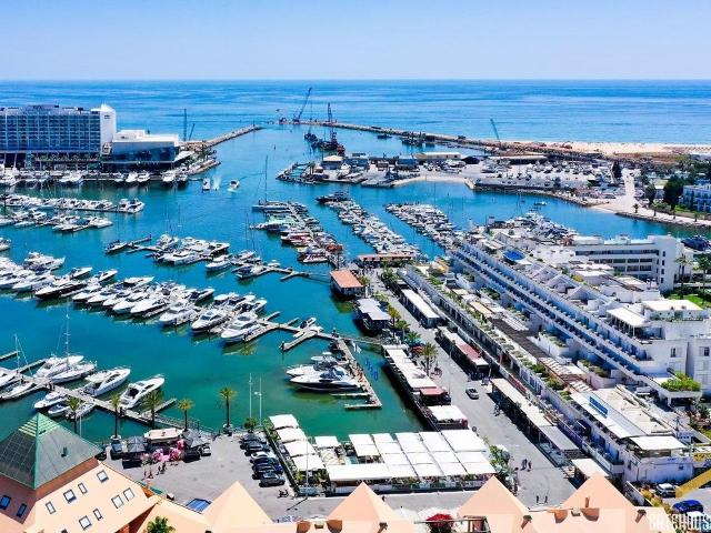 Apartamento T2 na Marina de Vilamoura, Algarve Gatehouse I. 126m² Quarteira