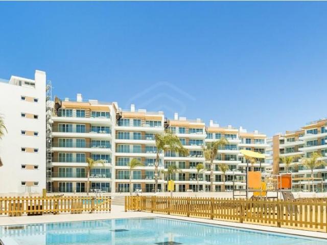 Apartamento Exclusivo com 2 Quartos Frente Mar em Vilamour. 102m² Quarteira