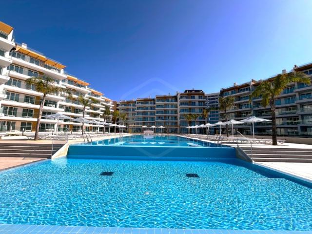 Apartamento T2 na Primeira Linha junto ao Mar, em Vilamoura, Algarve
