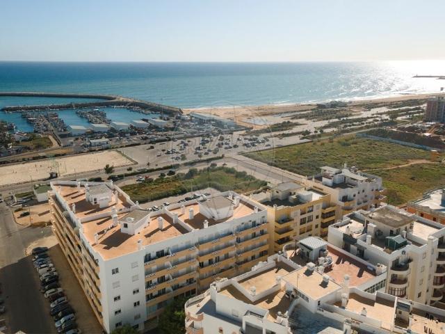 Apartamento T2 na Quinta do Romão parcialmente renovado. 74m² Quarteira