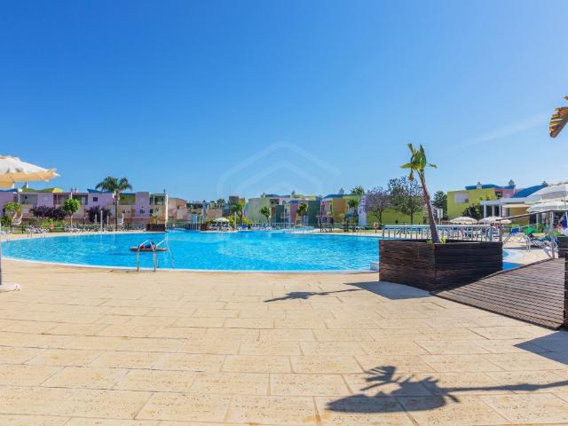 Apartamento T2 na Quinta da Orada, Marina de Albufeira, Alga. 185m² Albufeira e Olhos de Água