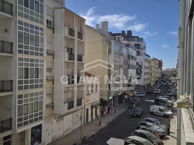 Apartamento T2 na Rua da Infantaria 16, Campo de Ourique