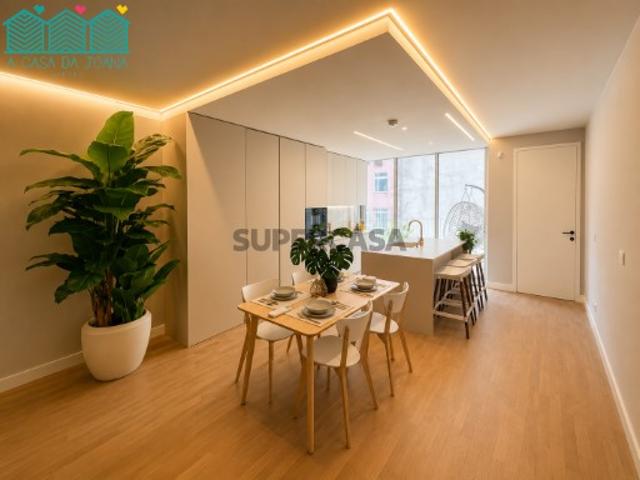 Apartamento T2 nas Avenidas Novas