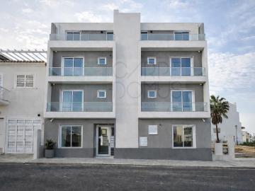 Apartamento T2 no 1º andar com Suíte e Varandas 90m² Altura