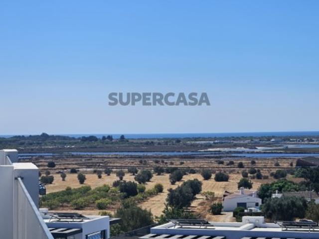 Apartamento T2 no último piso com terraço privativo e vistas, Tavira