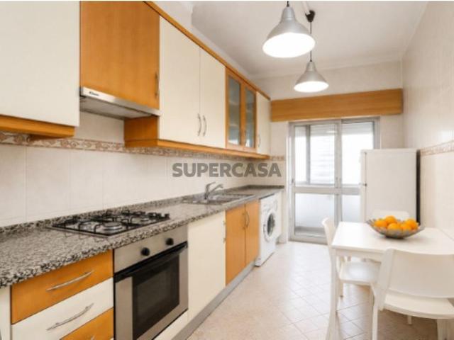 Apartamento T2 no Vale da Amoreira
