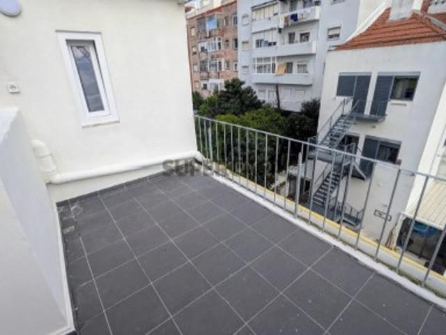 Apartamento T2 no vibrante bairro de Benfica