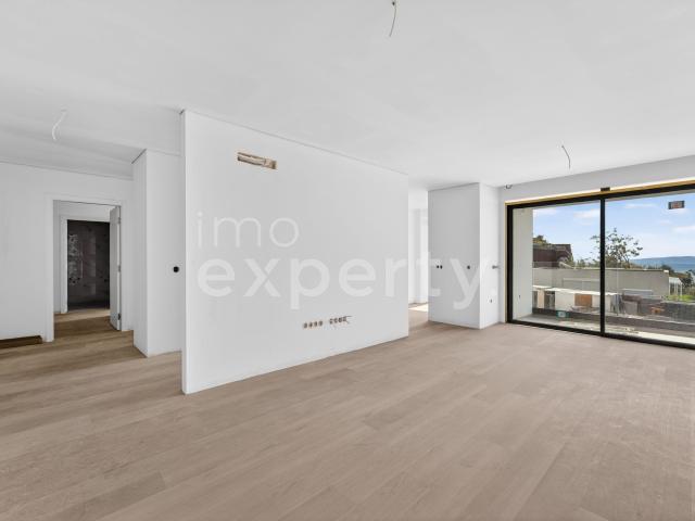 Apartamento T2 no Caniço Prime, Madeira