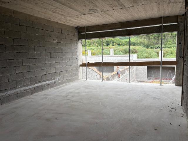 Apartamento T2 no Cabouco em construção Chave na mão