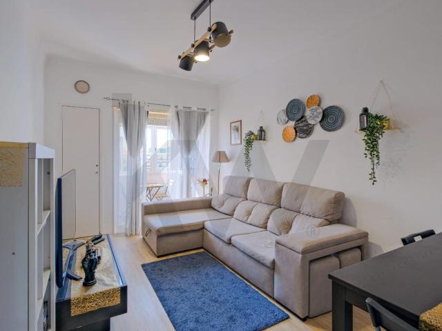 Apartamento T2 no Cacém | Excelente Oportunidade para Habitação Própria ou Investimento
