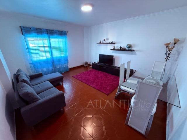 Apartamento T2 no Cacém Excelente Localização e Luminosidade