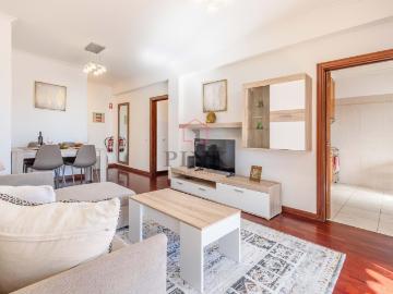 Apartamento T2 no centro do Caniço – pronto a habitar 105m² Santa Cruz