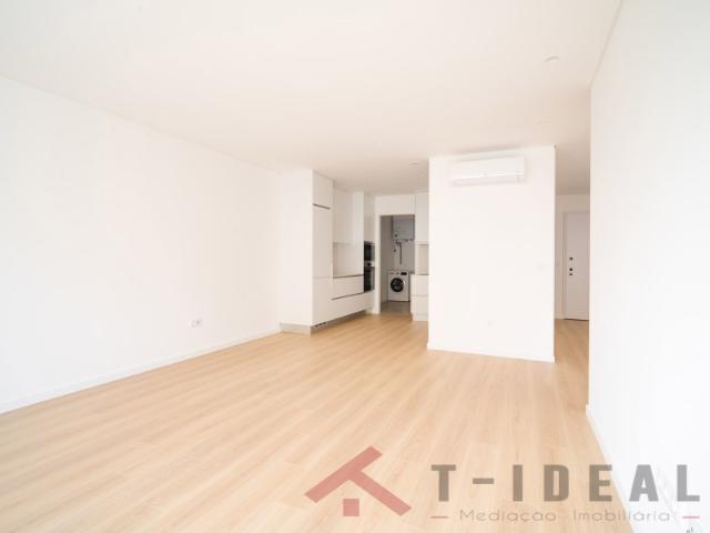 Apartamento T2 no centro da Lourinhã