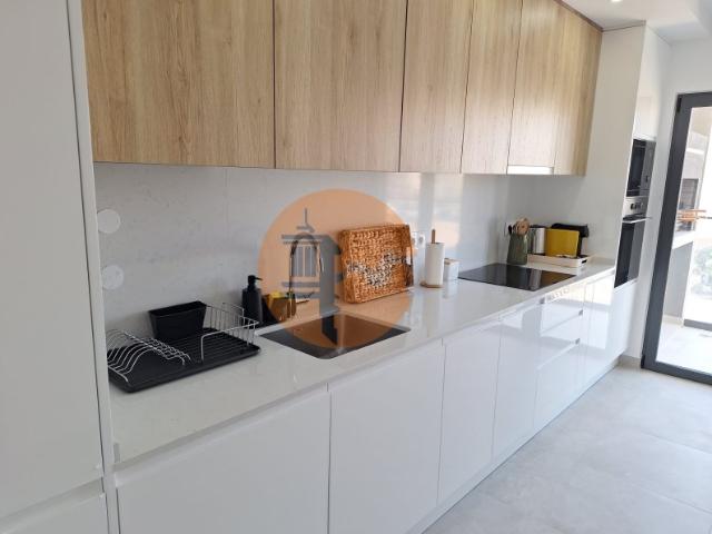 Apartamento T2 no centro de Armação de Pêra
