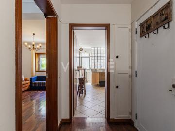 Apartamento T2 no centro de Esgueira, para arrendamento