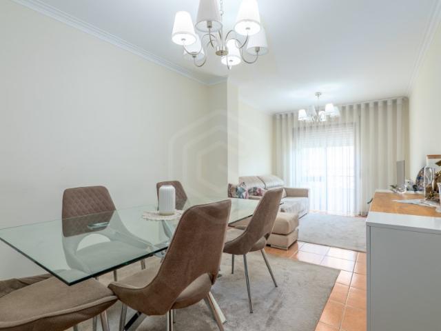 Apartamento T2 no centro de Esmoriz 1.º andar, conforto e proximidade da praia