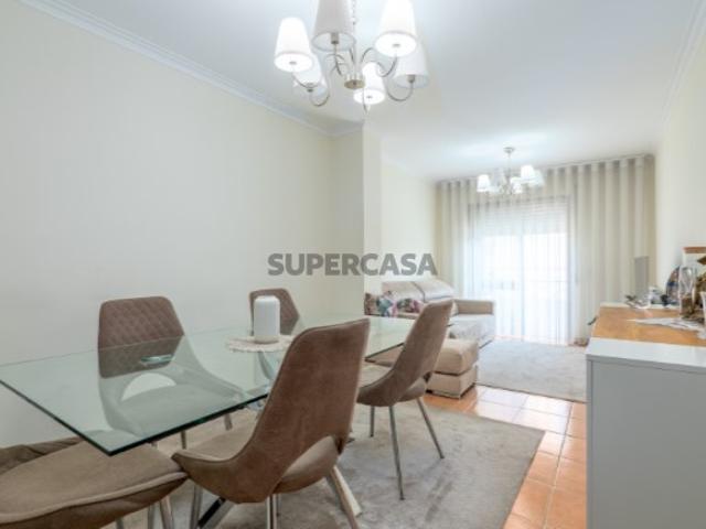 Apartamento T2 no centro de Esmoriz 1.º andar, conforto e proximidade da praia