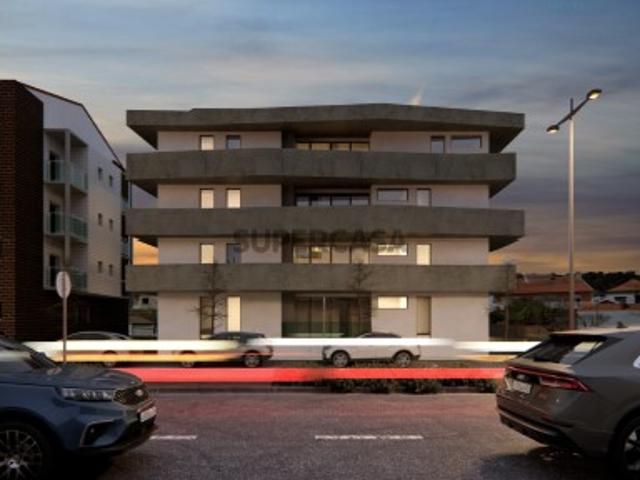 Apartamento T2 no Centro de Oliveira do Bairro