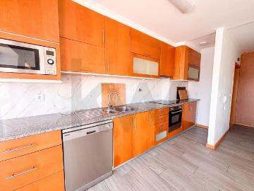 Apartamento T2 no Centro de Ovar – Excelente Localização e Luz Natural