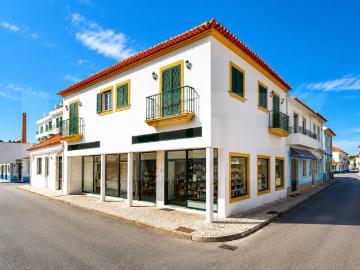 Apartamento T2 no Centro de Marinhais. Conforto, Espaço e Excelente Localização