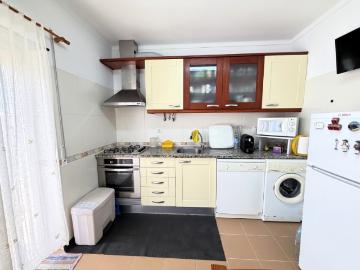 Apartamento T2 no centro de Santa Cruz