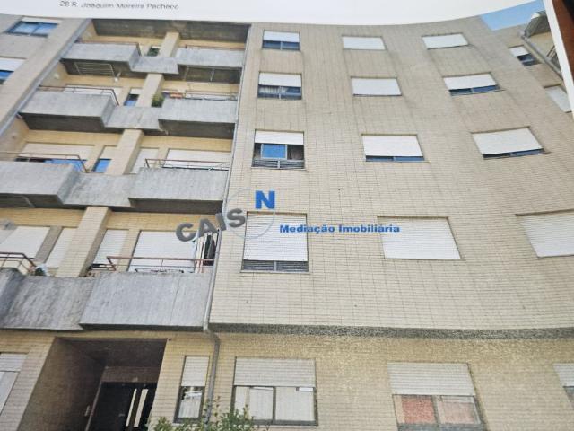 Apartamento T2 no Centro de Valongo